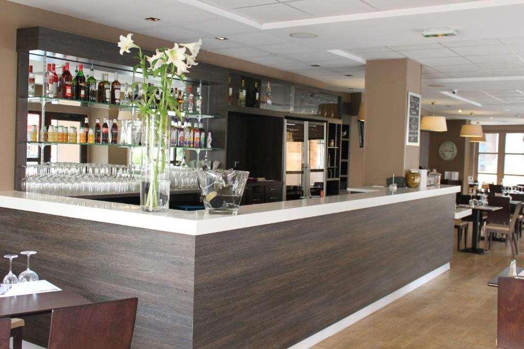 Appart Hotel Odalys City Aix En Provence L'Atrium Aix-en-Provence Restaurace fotografie